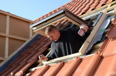Pose de fenêtres de toit Velux à Rospez